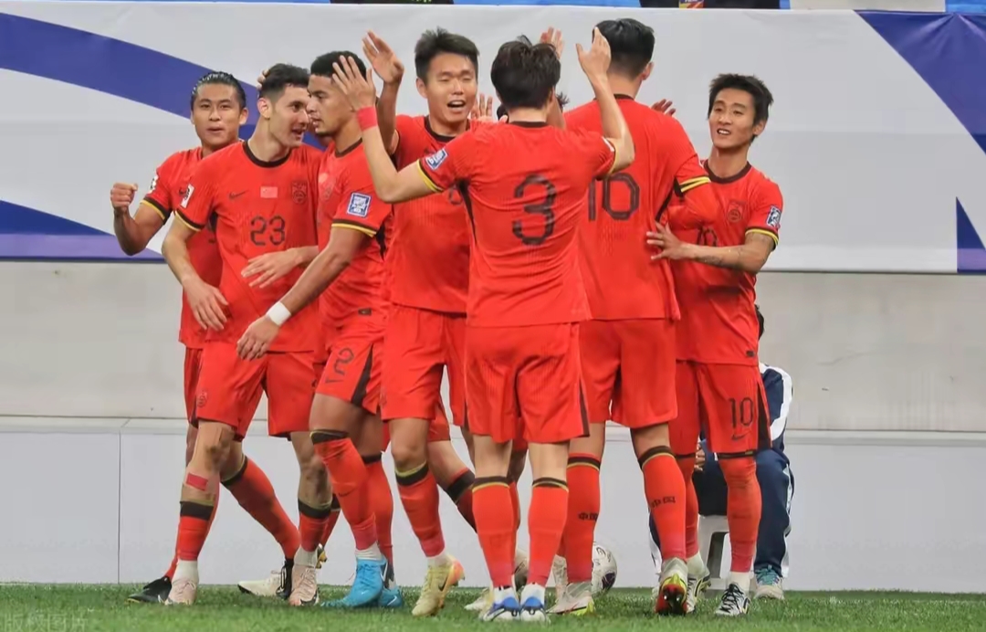 国足力克对手，挺进国际比赛半决赛