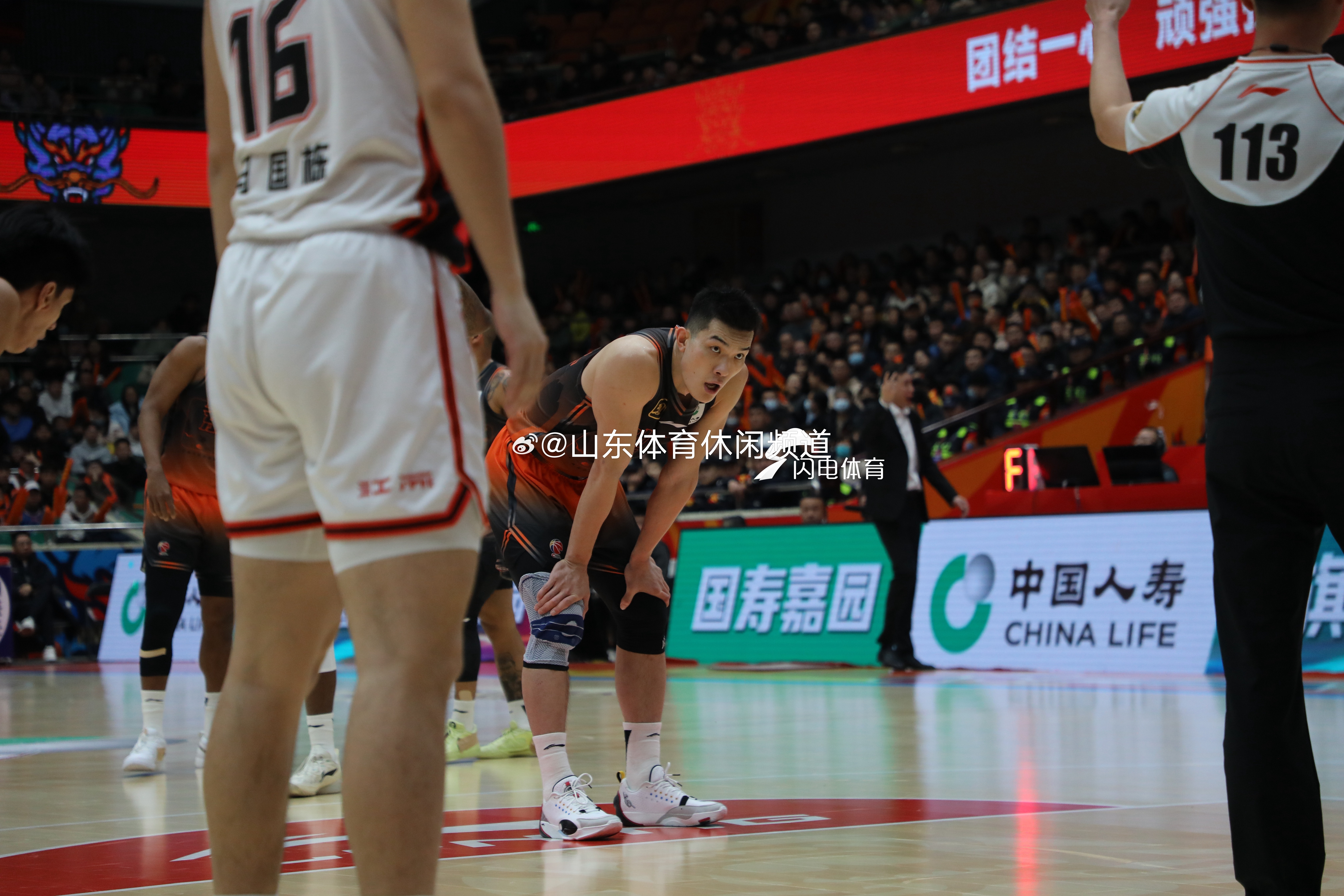 山东男篮主场力挫四川，全队完美表现的简单介绍