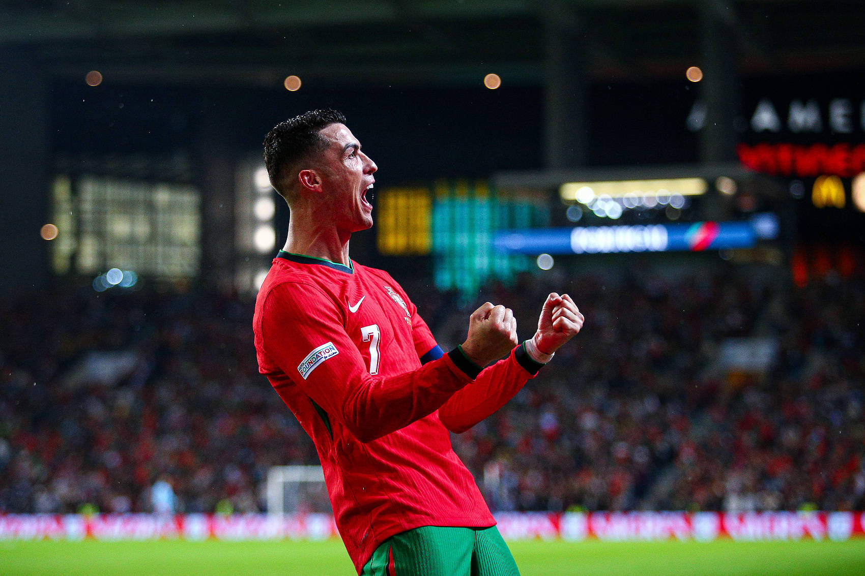 波兰新秀球员造访葡萄牙豪门俱乐部的简单介绍