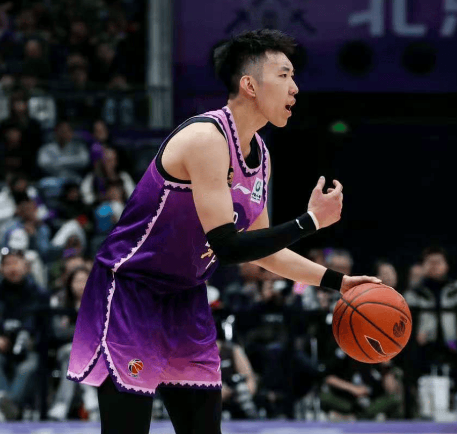 莱比锡豪取三连胜，向冠军宝座发起冲击的简单介绍