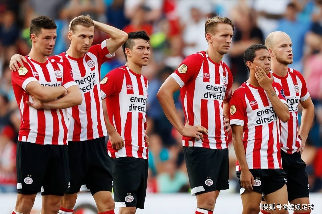 关于阿贾克斯取得胜利，晋级梦想继续的信息