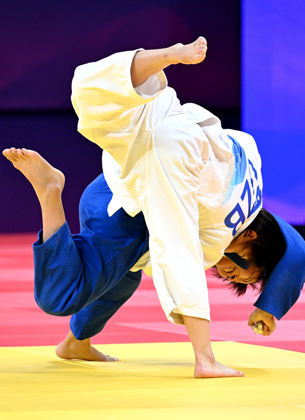 柔道比赛混合团体赛全面开战 柔道比赛混合团体赛全面开战