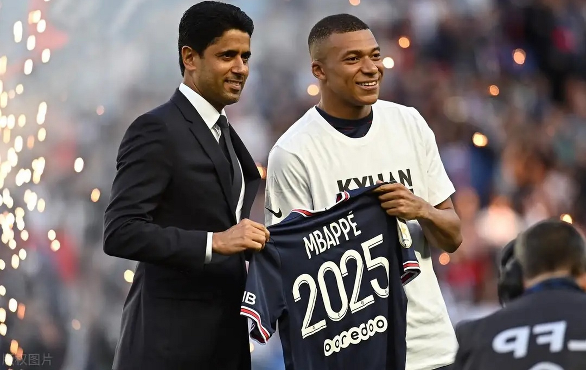 关于快讯:巴黎圣日耳曼抵达美国备战世俱杯的信息 关于快讯:巴黎圣日耳曼抵达美国备战世俱杯的信息