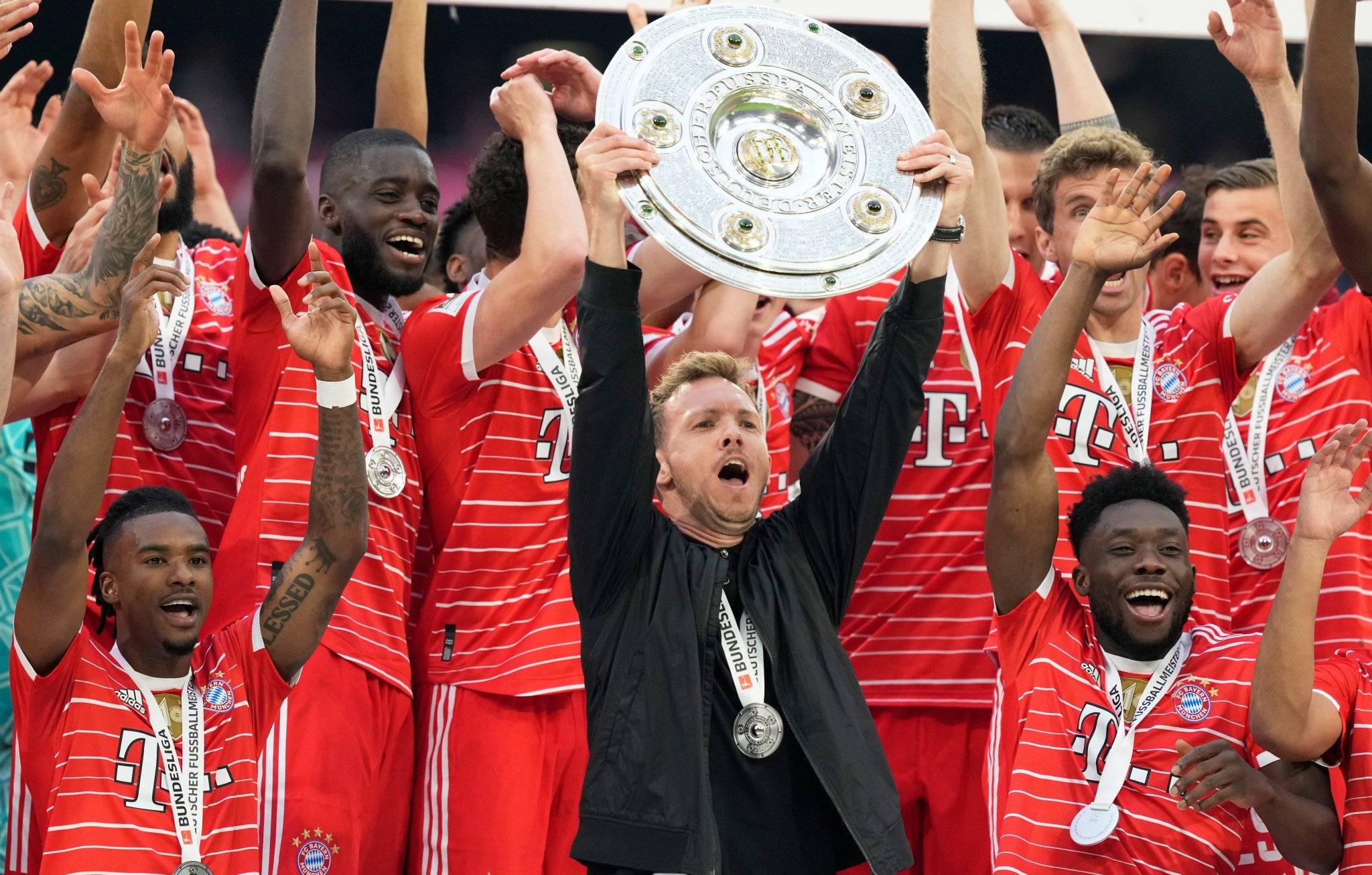 纳普利-卡亚里:帕尔马豪门凯旋,主场告捷的简单介绍 纳普利-卡亚里:帕尔马豪门凯旋,主场告捷的简单介绍