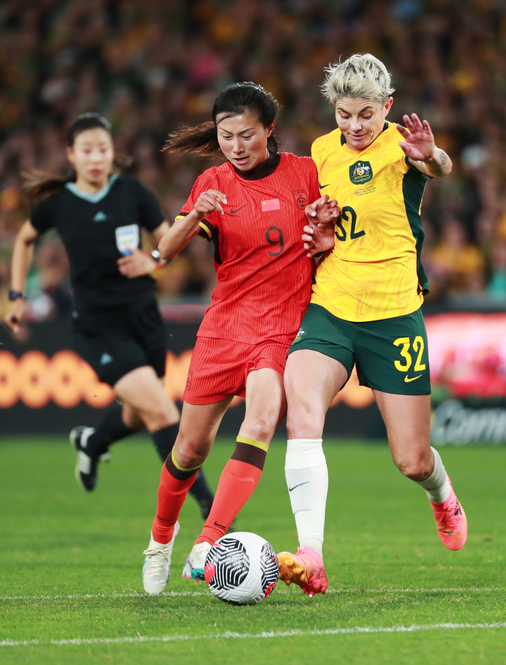 国际女足比赛中,欧洲队伍实力高挑 国际女足比赛中,欧洲队伍实力高挑