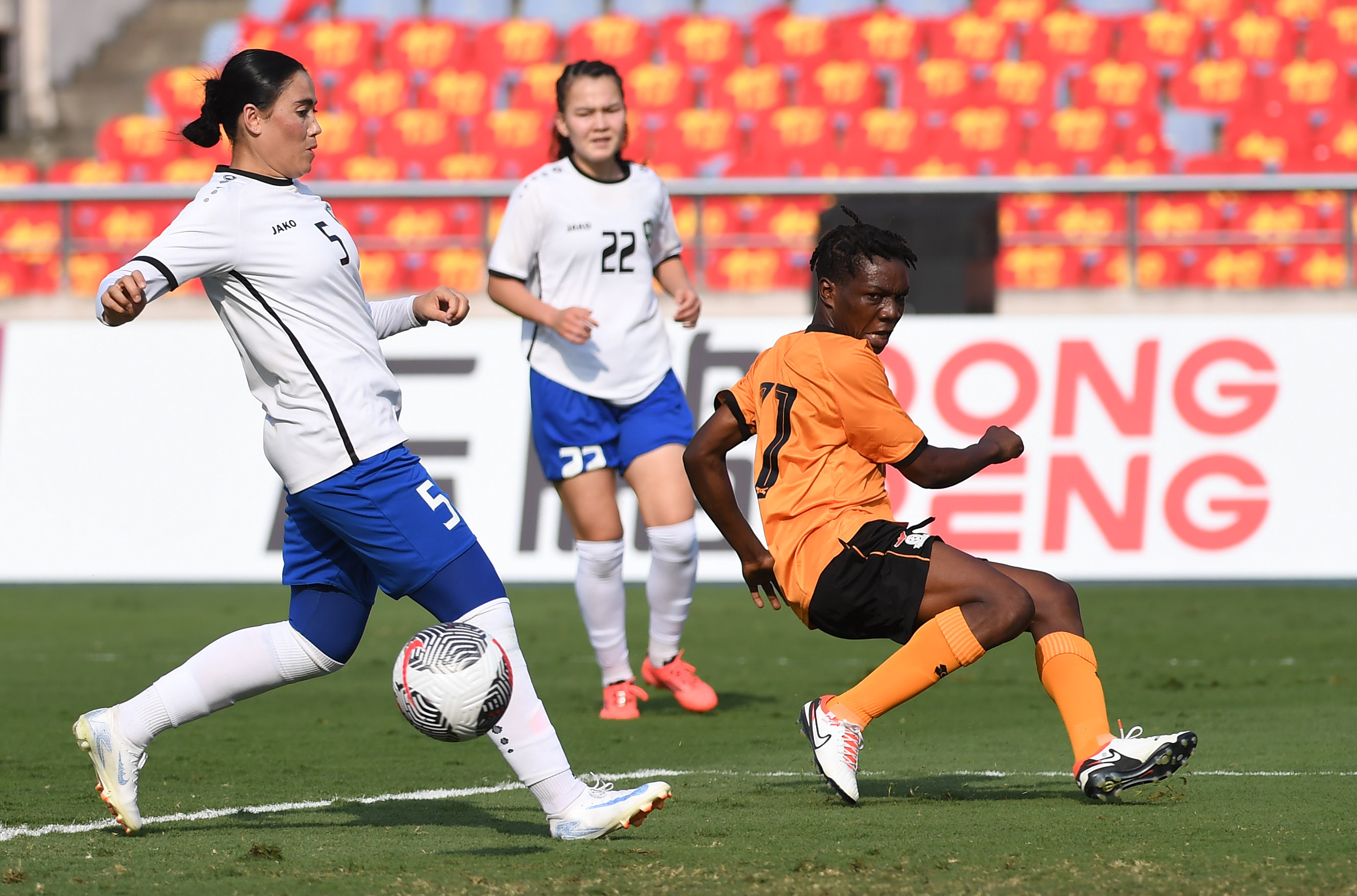 国际女足比赛中,欧洲队伍实力高挑 国际女足比赛中,欧洲队伍实力高挑