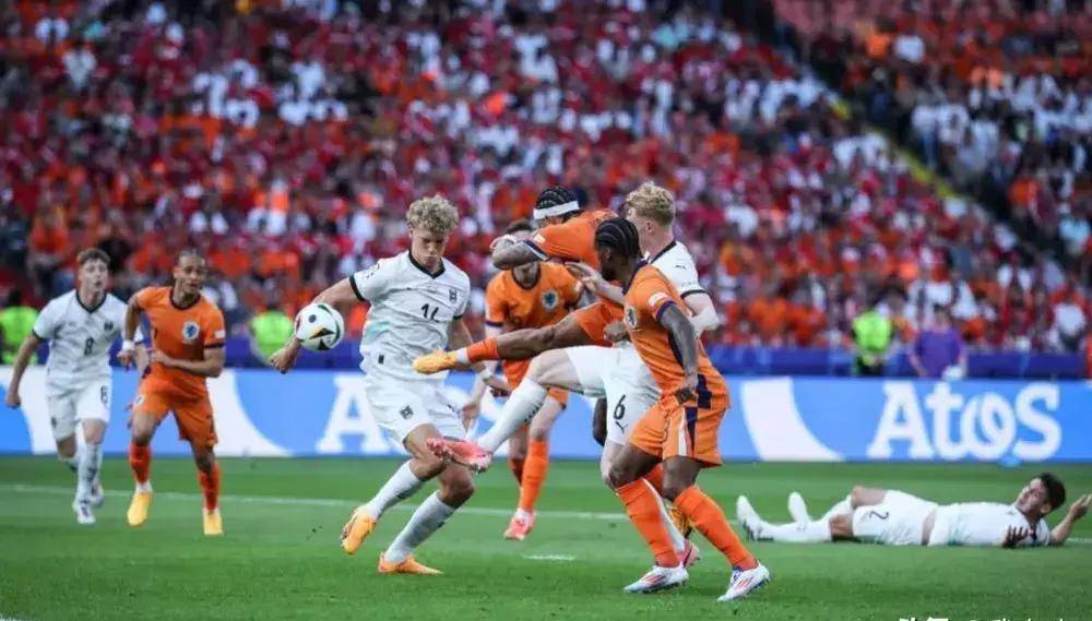 荷兰球员在欧洲联赛中展现出色实力 荷兰球员在欧洲联赛中展现出色实力