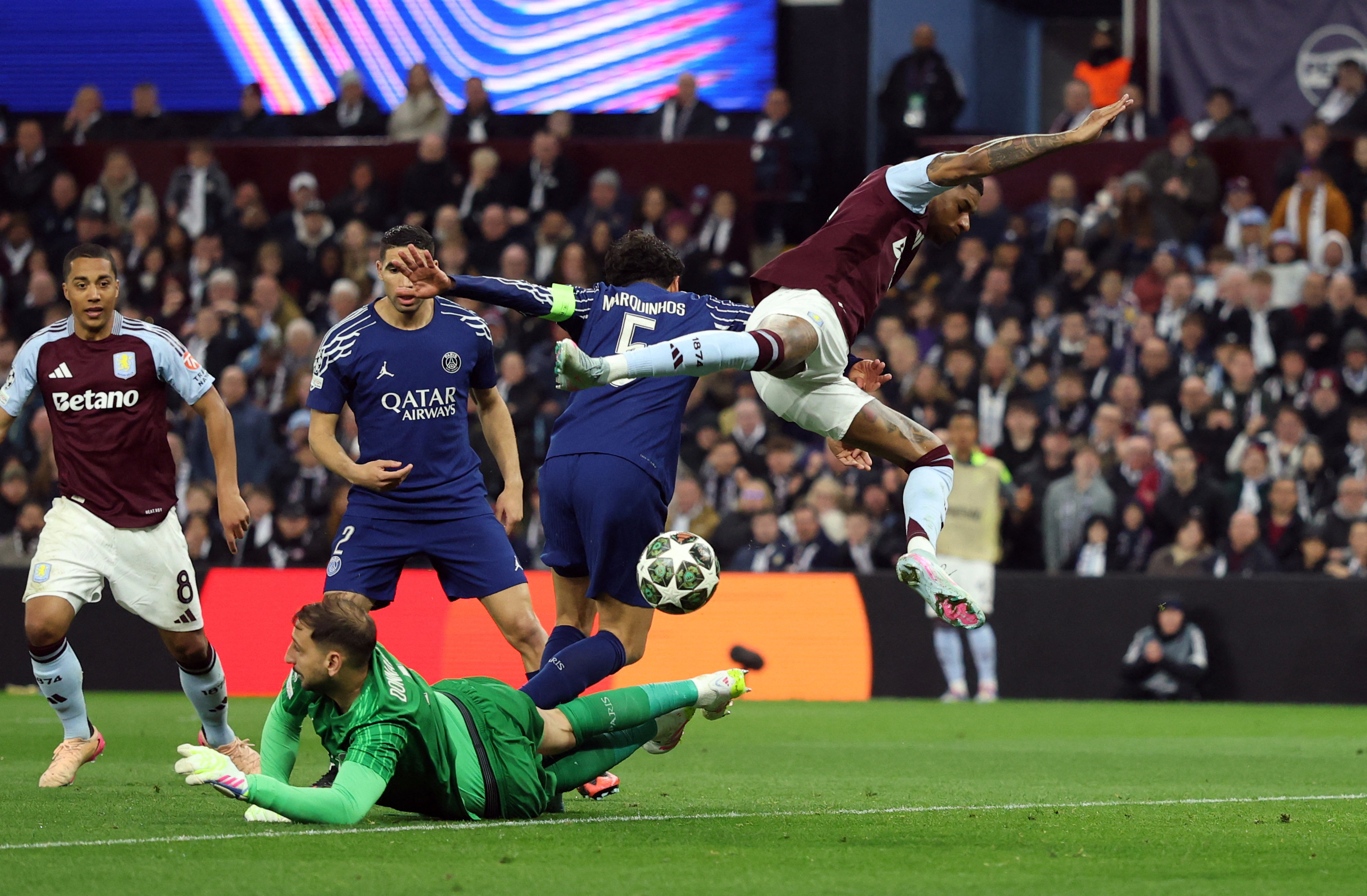 巴黎圣日耳曼逆转晋级，球队雄心勃勃的简单介绍