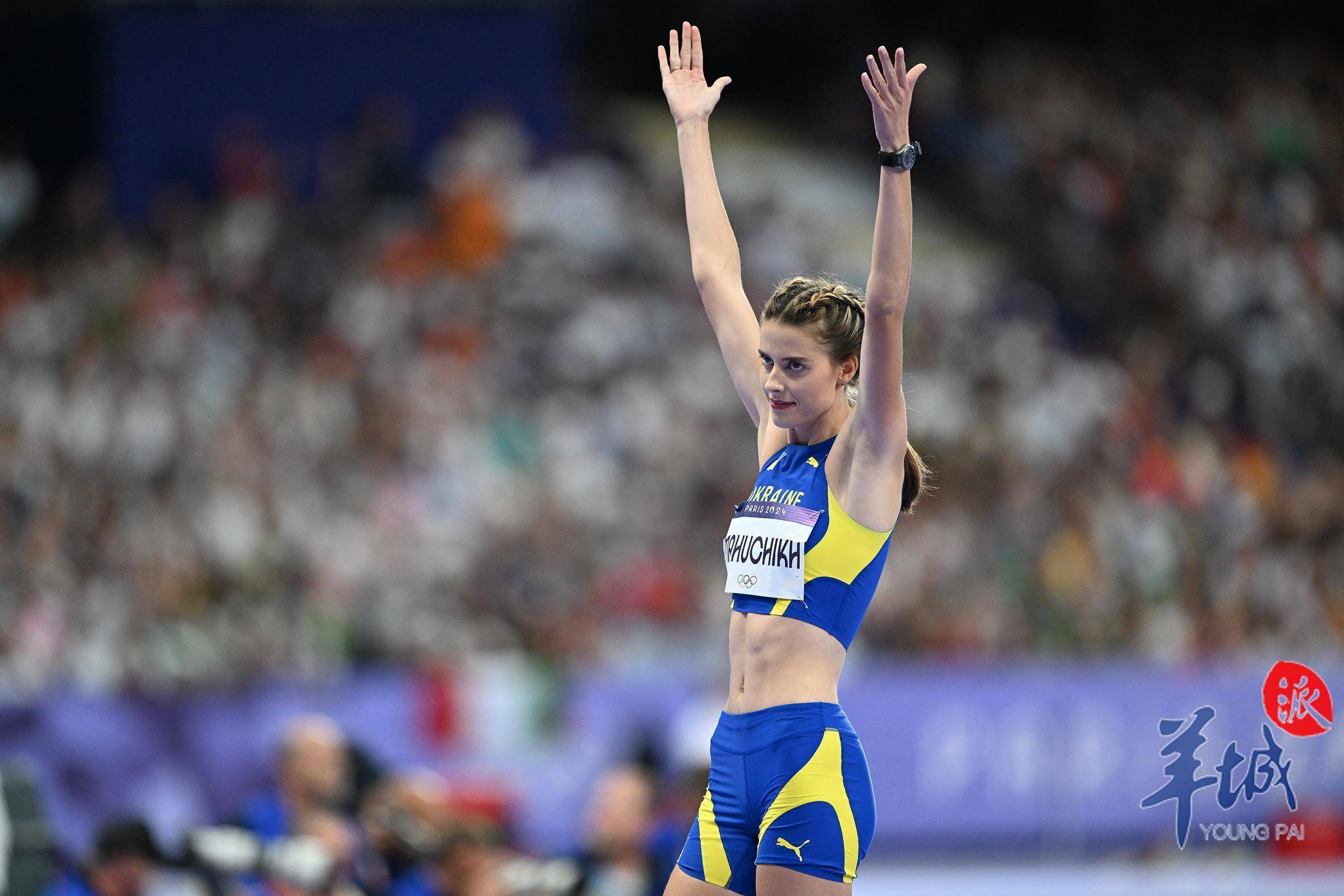 包含田径女子跳高决赛：美国选手高飞夺金的词条