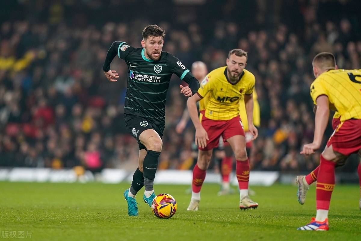 切尔西险胜沃特福德，继续在英格兰足球联赛崭露头角的简单介绍