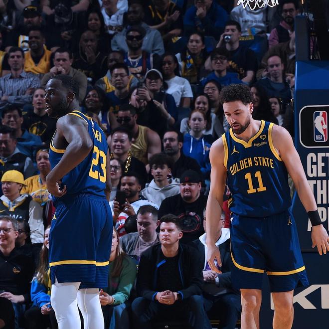 勇士队逆转胜湖人，库里砍下30分