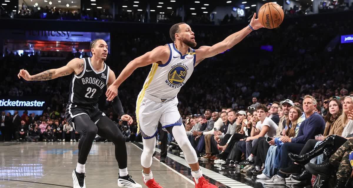 勇士主场大胜篮网，库里砍下40分