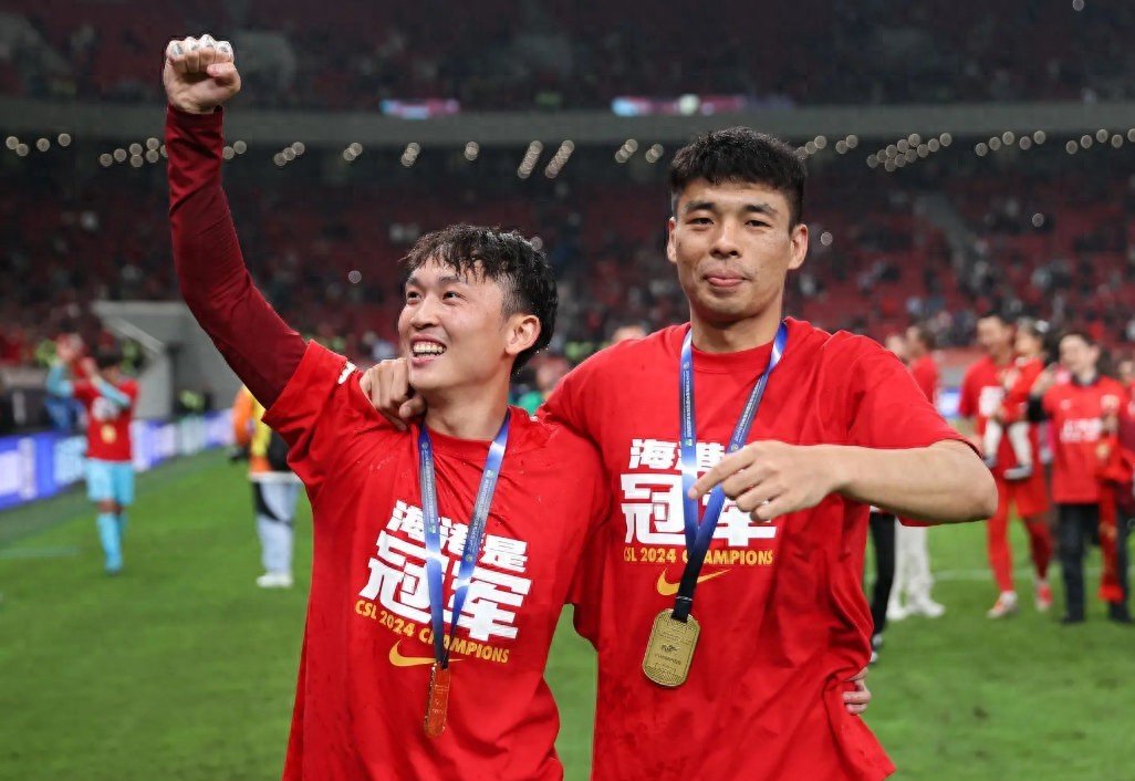 意外受伤结束比赛：主力阵容缺席的简单介绍