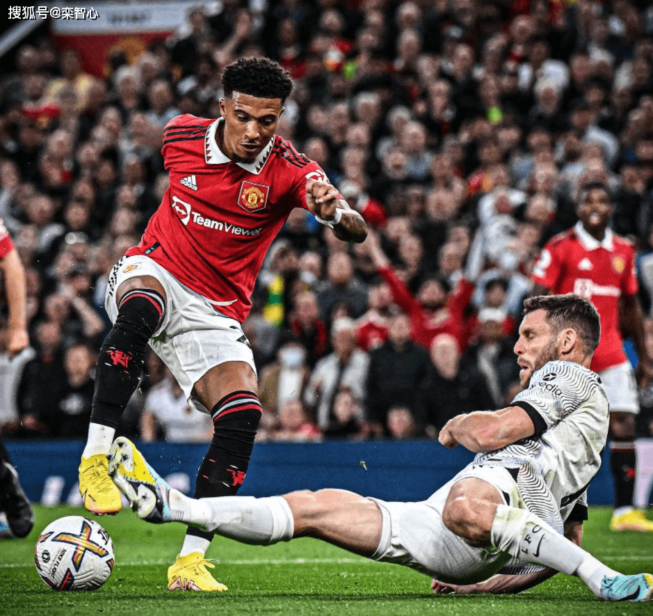 双枪齐放，击败对手取得胜利