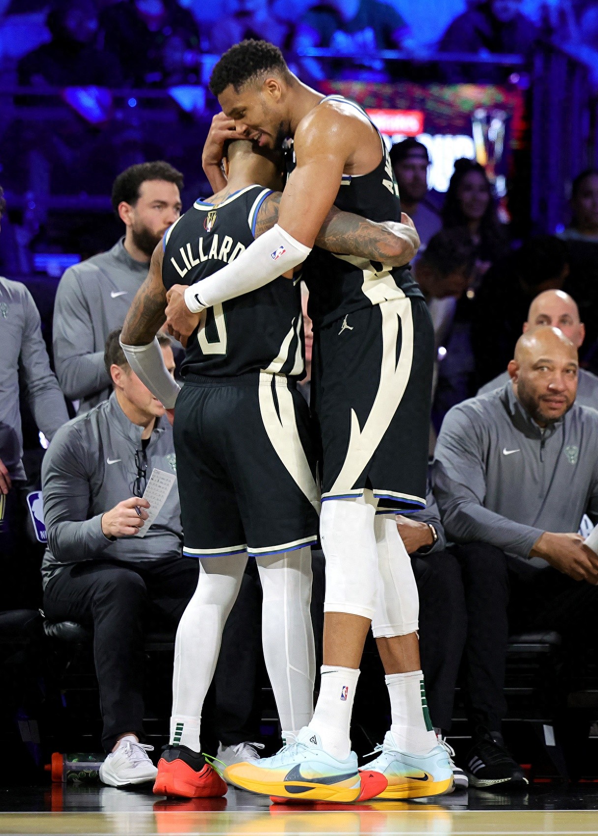 雄鹿主场大胜魔术，取得赛季第30胜的简单介绍