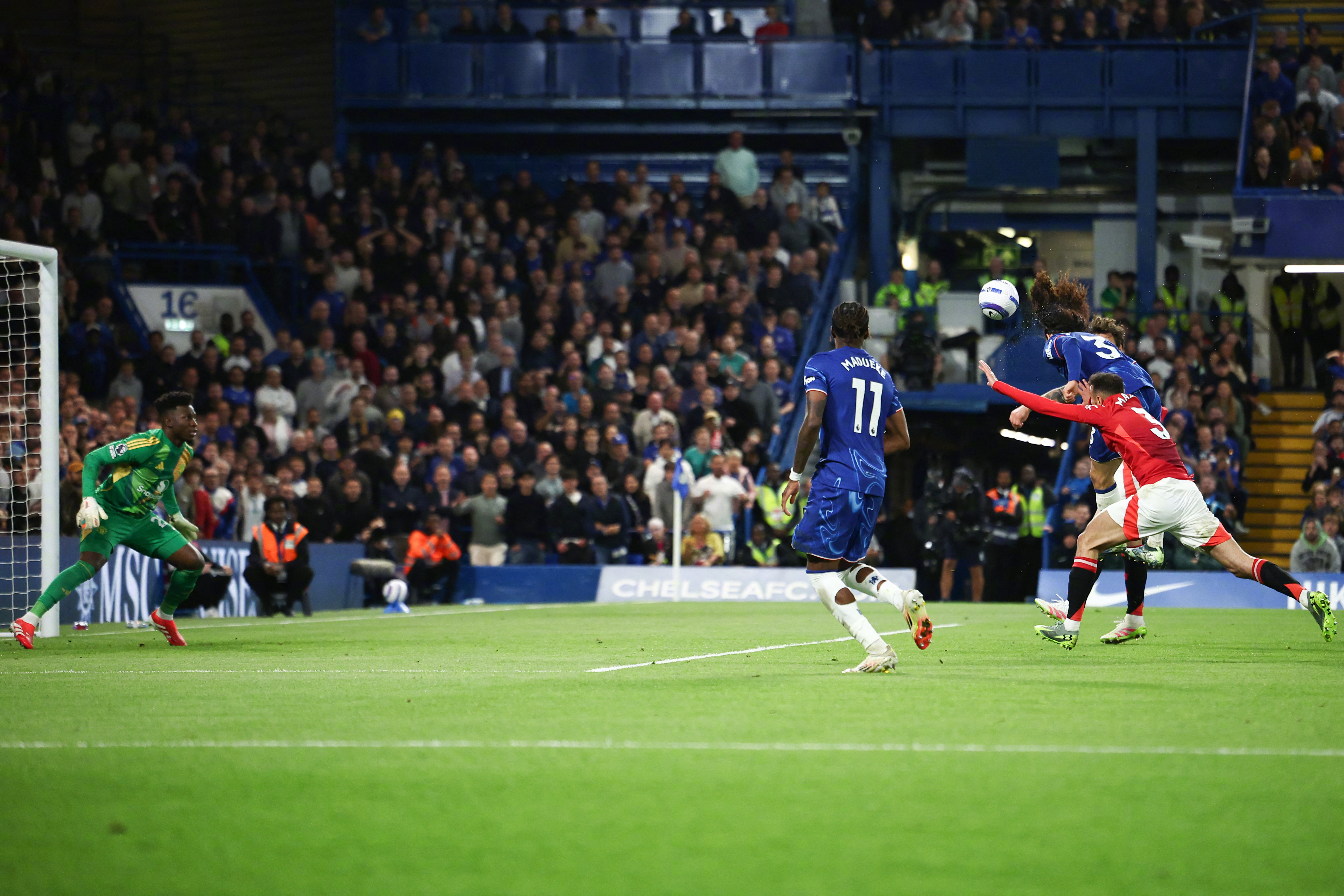 切尔西客场战平对手，奋勇拼搏