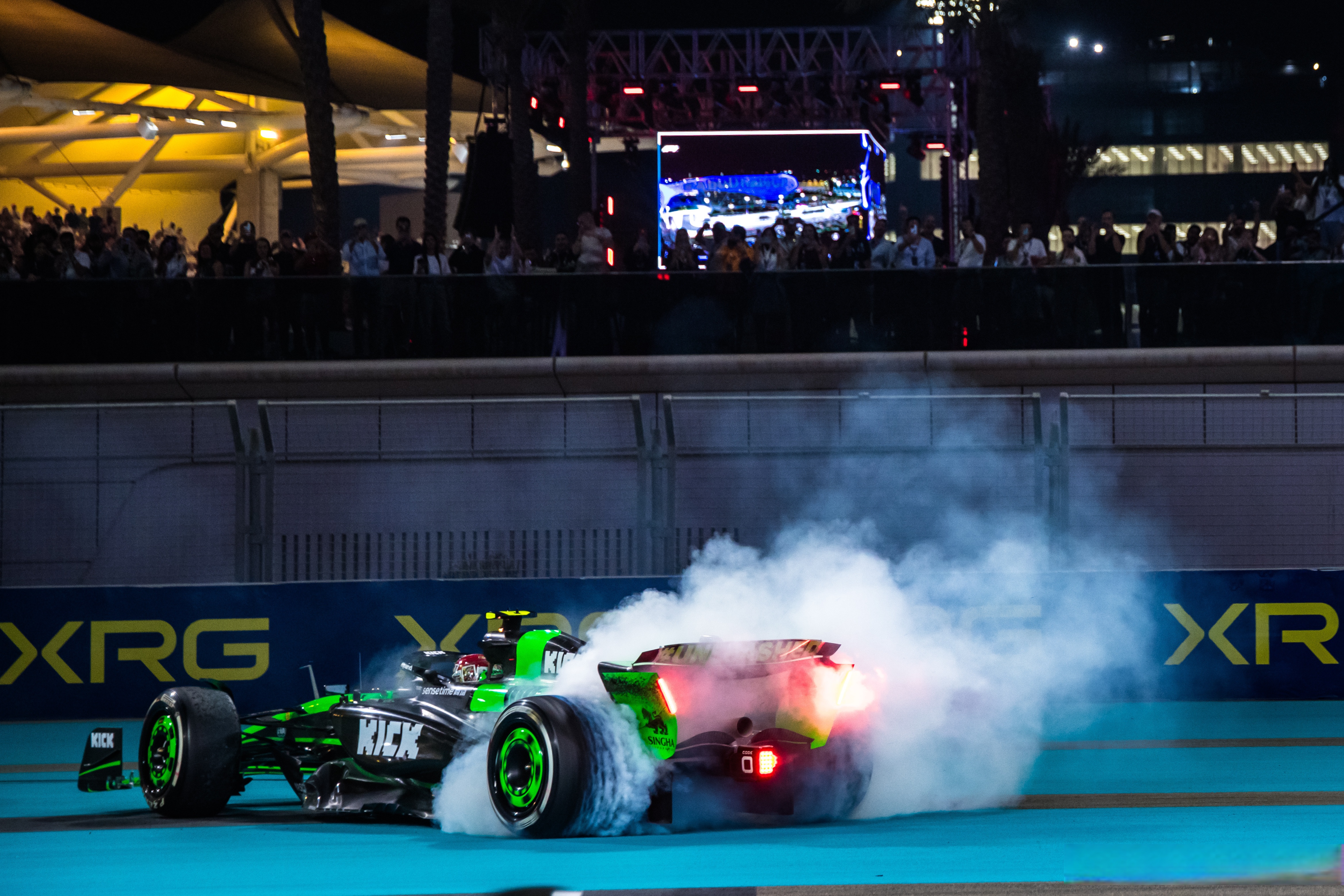 雷诺车队翻盘梅赛德斯,周冠宇点燃赛场的简单介绍 雷诺车队翻盘梅赛德斯,周冠宇点燃赛场的简单介绍