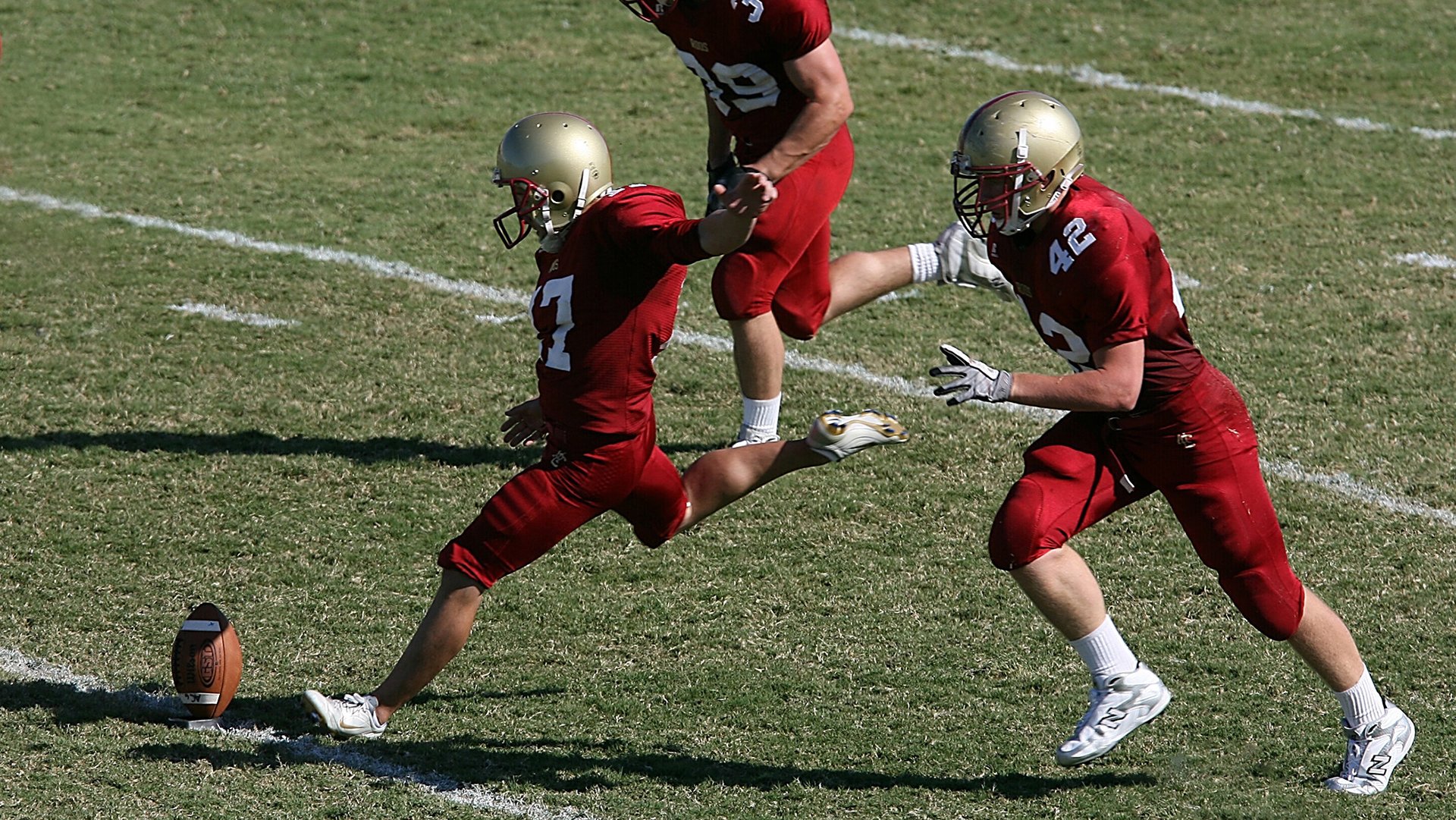 1.逆流而上，雷诺的颠覆式胜利与汉密尔顿的破局之道
